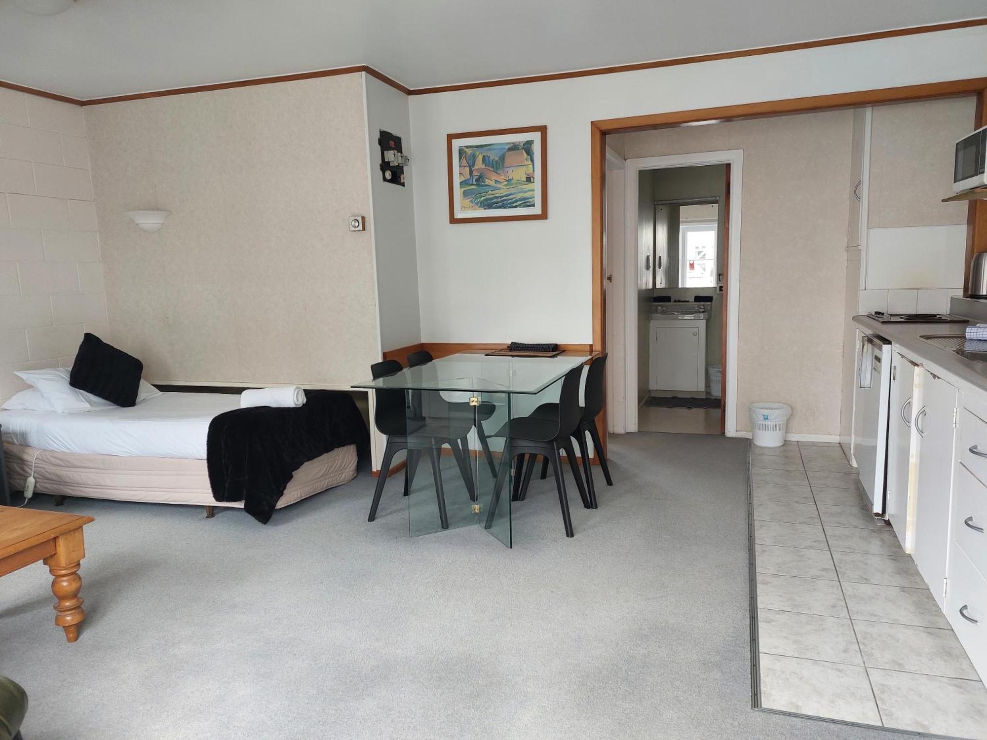 Edgewater Motel Orewa Exterior photo